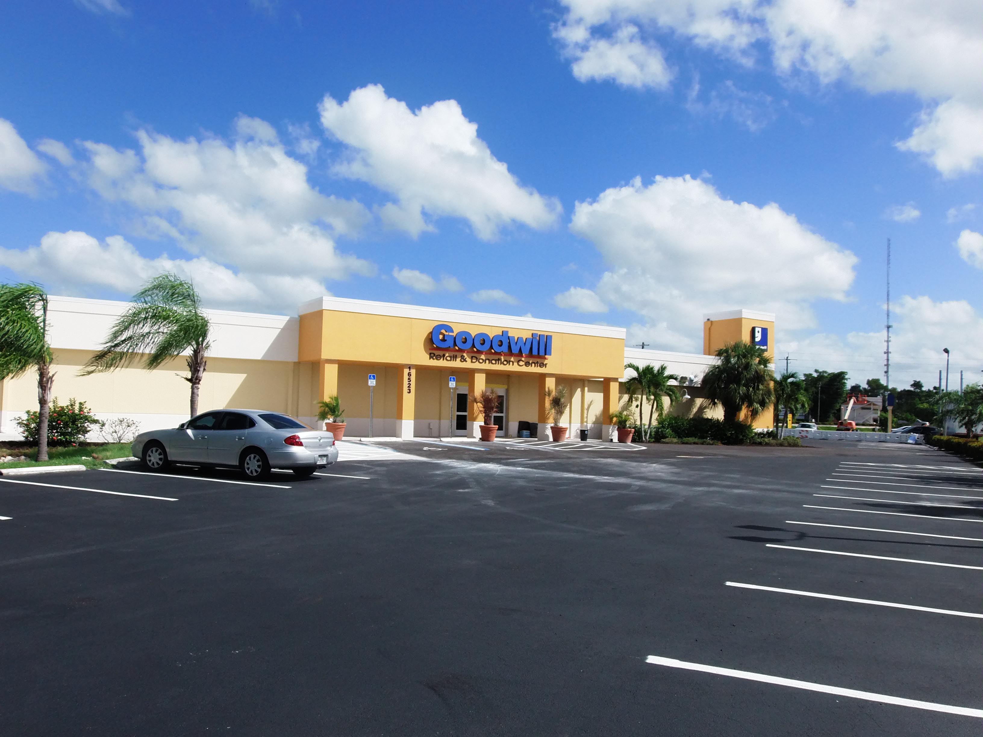 Picture of front of the Goodwill Store
